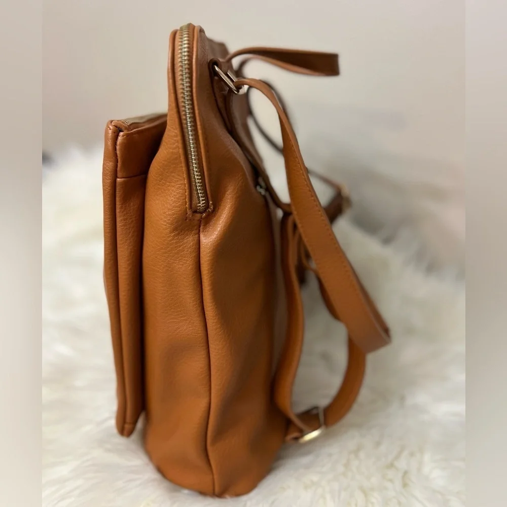 Expressions Brown Leather Men's Backpack